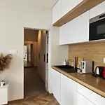 Lam Design Greenery Ac - Balcony * ברטיסלאבה
