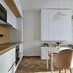 Lam Design Greenery Ac - Balcony דירה ברטיסלאבה