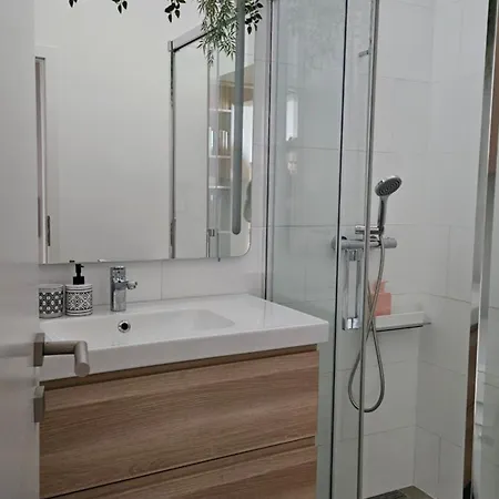 דירה Lam Design Greenery Ac - Balcony *