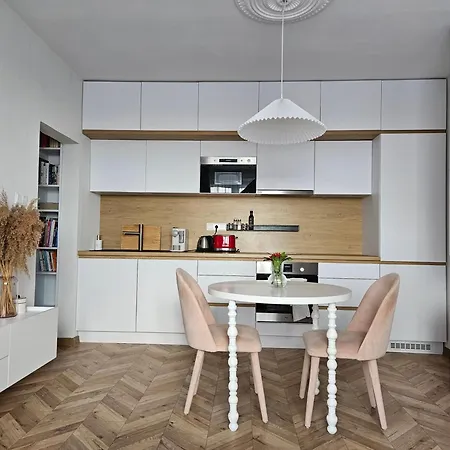 Lam Design Greenery Ac - Balcony * Bratysława